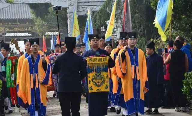 易經(jīng)64卦，“張?zhí)鞄熂易濉眳s只傳承63代，是巧合，還是必然？