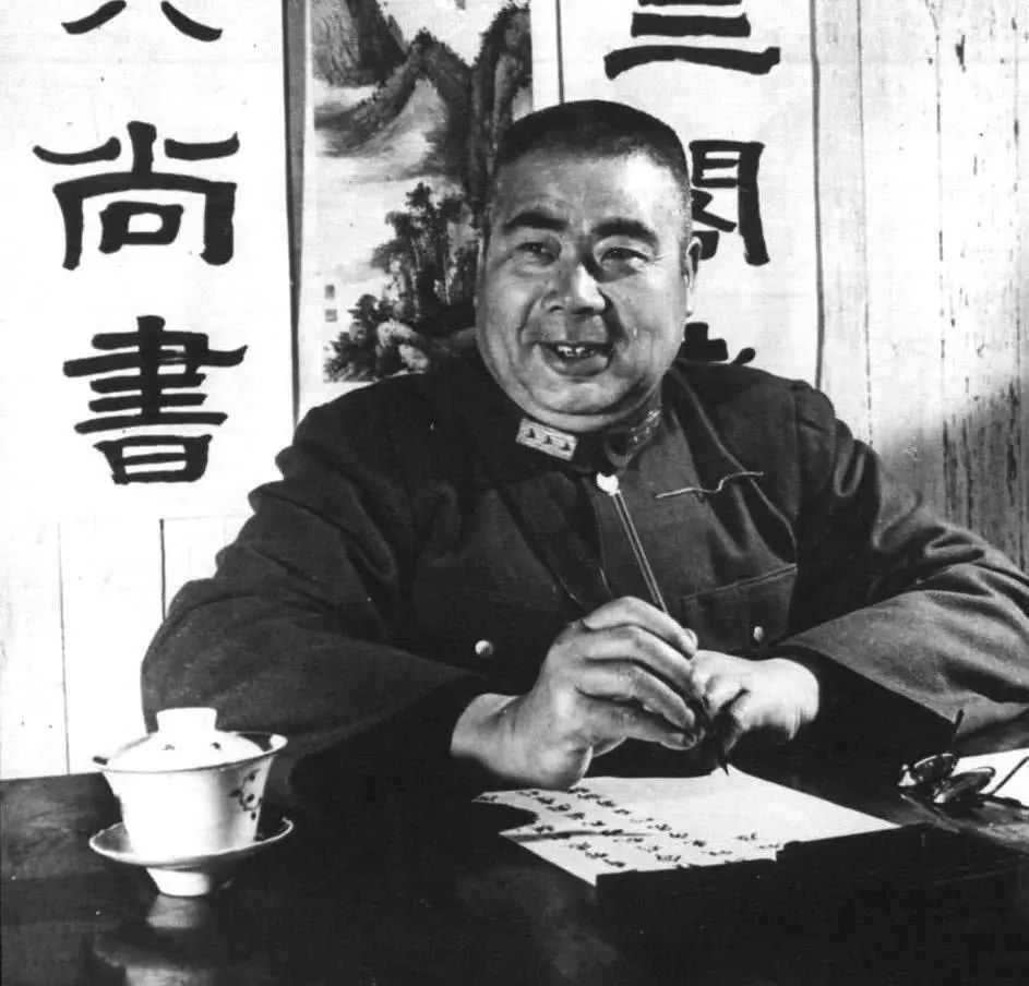 蔣介石有沒(méi)有軍事天賦？經(jīng)常越級(jí)指揮的蔣公，究竟有哪些神操作
