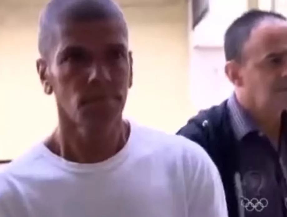 行走的“死亡筆記本”：惡男殺70人全是壞人，闖監(jiān)獄殺父吃心