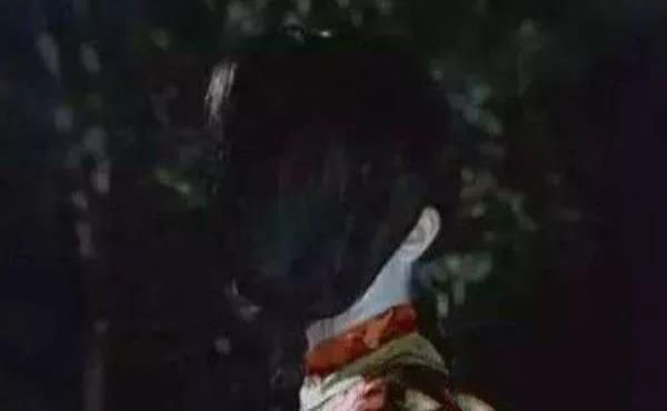 辮子姑娘鬼魂傳聞事件，沒(méi)有面孔只有頭發(fā)的女鬼